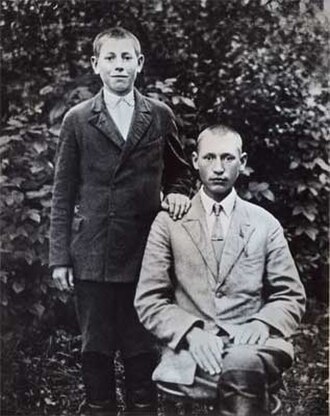 Masherov (on left) with his brother Pavel, 1930s.