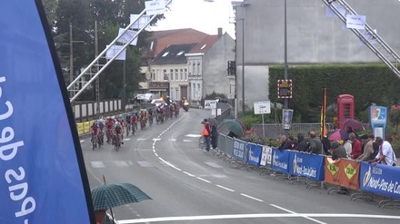 Bestand: Pont-à-Marcq - Ronde pévéloise, 13 juli 2014 (D05A) .ogv