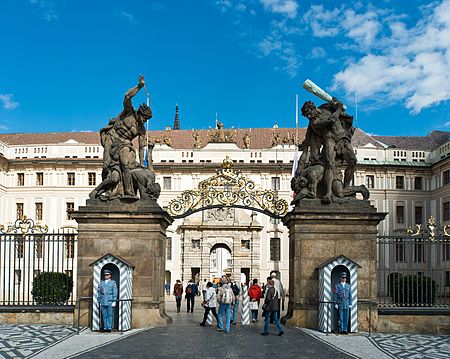 Prague Castle (8347996081)