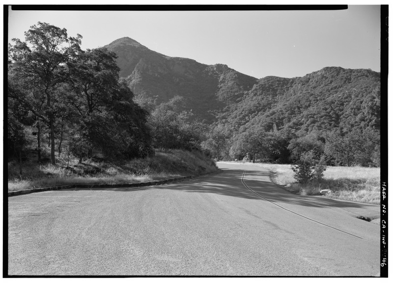 File:ROAD VIEW AT CAMMERER WAY, FACING SOUTHEAST - Generals Highway, Three Rivers, Tulare County, CA HAER CAL,54-THRIV.V,2-46.tif