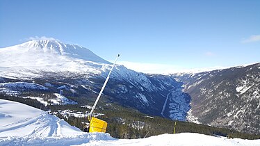 Rjukan is in constant shadow during the winter. Image taken from Gausta ski center.