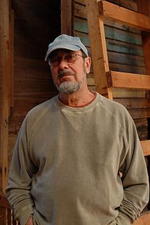 image of Robert Mangold from wikipedia
