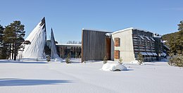 Norjan saamelaiskäräjien rakennus Kaarasjoella.