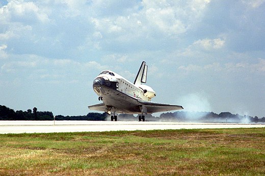 STS-91 Landing.jpg