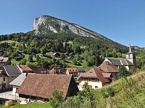 Saint-Pierre d'Entremont, Savoie (2014).JPG
