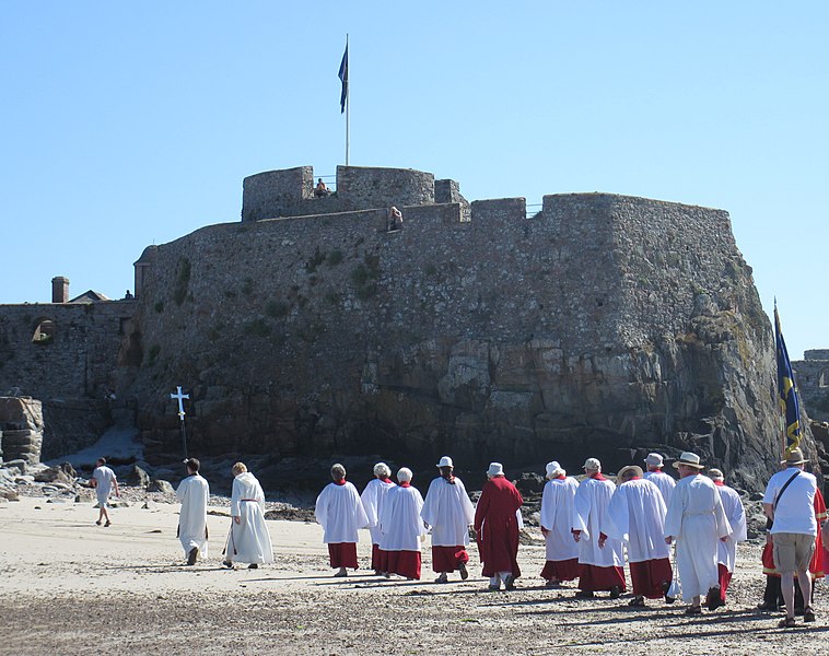 File:Saint Hélyi pèlerinnage 2010 23.jpg