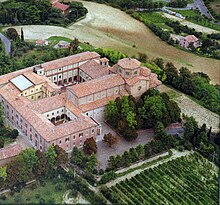 Vue aérienne de l'abbaye de Santa Maria del Monte
