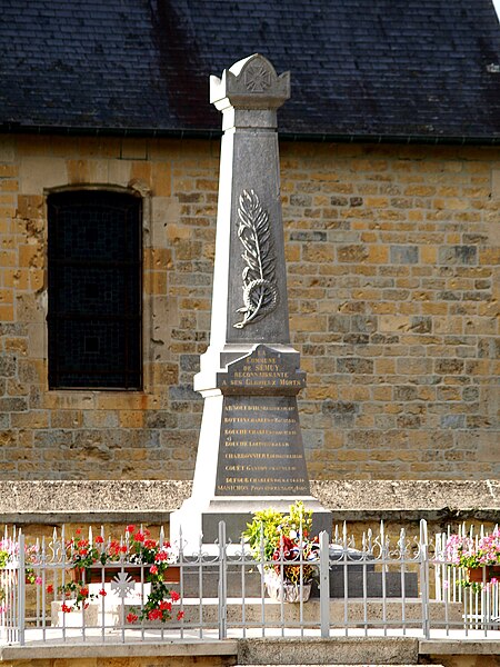 File:Semuy-FR-08-monument aux morts-02.jpg