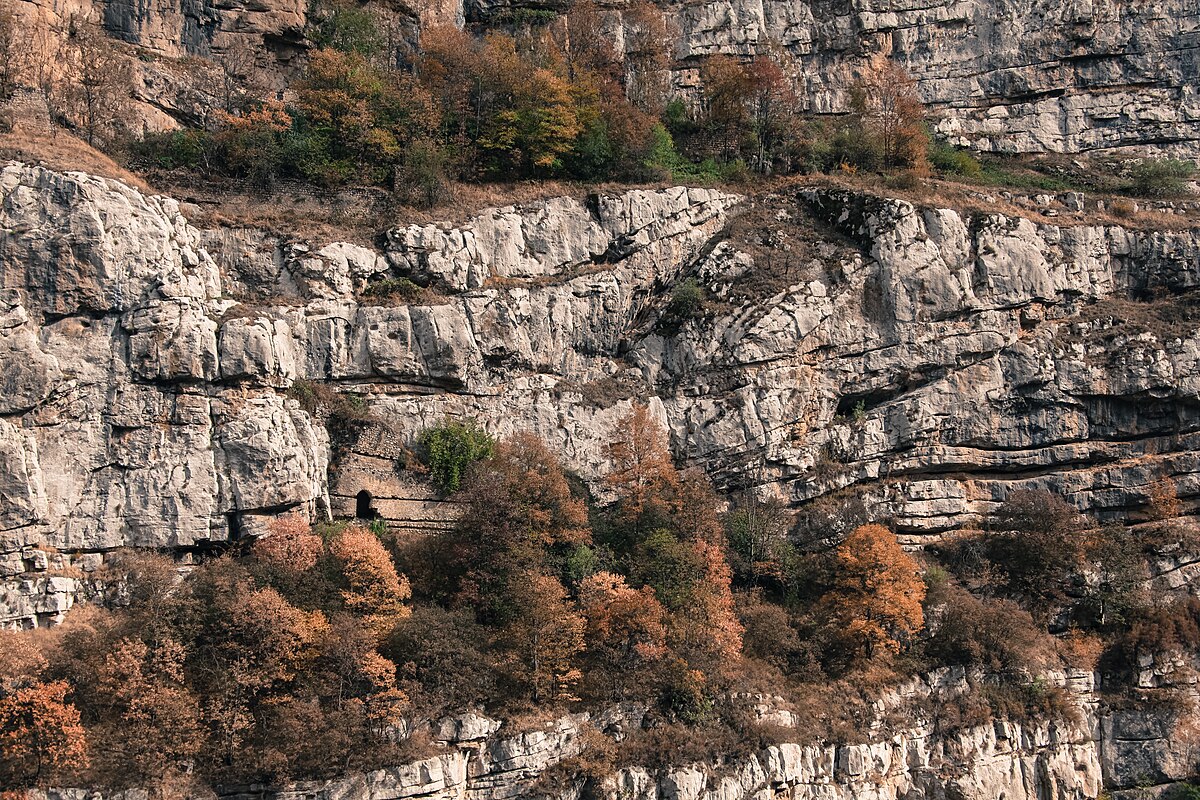 Shusha cave.jpg