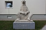 Sitzender Eisbär