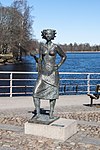 En staty över Sola i Karlstad