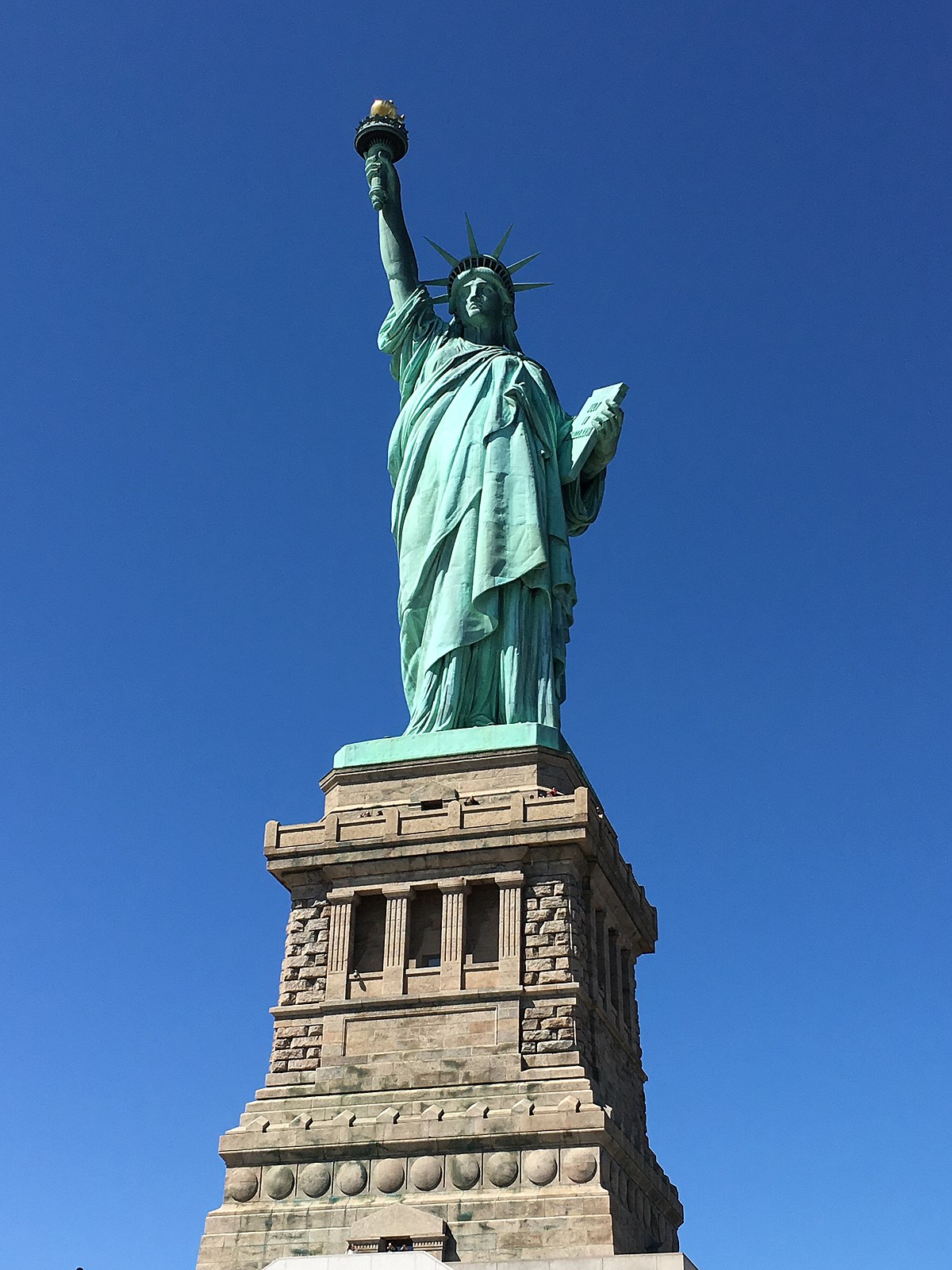 File:Statue of Liberty, New York City, New York.jpg ...