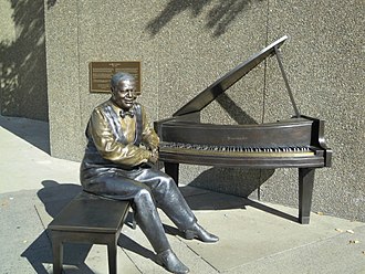 A statue by Abernethy Statue of Oscar Peterson 3.jpg