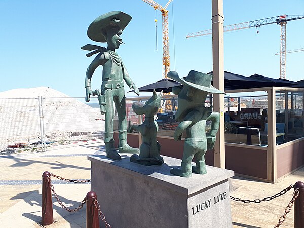 Lucky Luke statue in Middelkerke