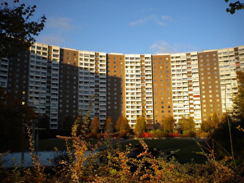 File:Storstugan (building) 2009 Täby (1).jpg