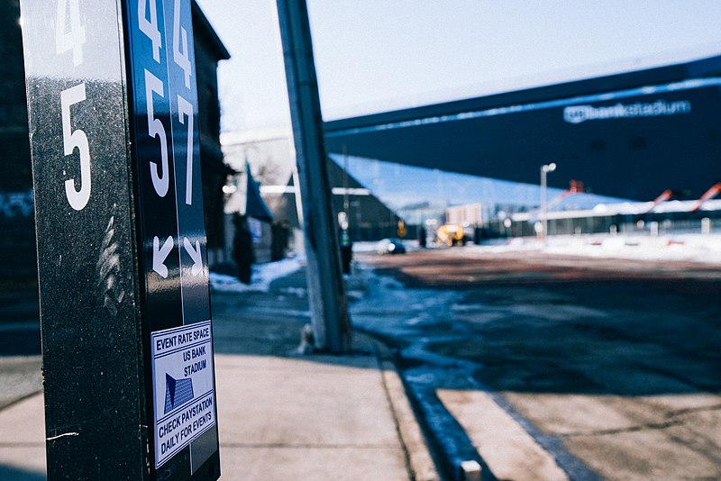 File:Super Bowl LII Parking Meter Space - Minneapolis, Minnesota (28206158119).jpg