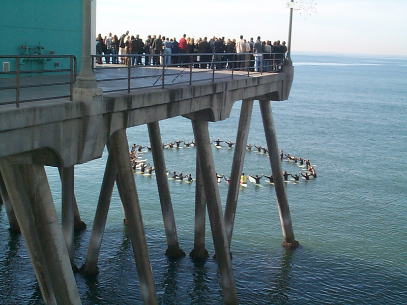 File:Surfer memorial service 2.PNG