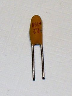 Tantalum electrolytic capacitor