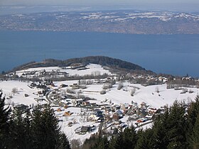 İstasyonun havadan görünümü.