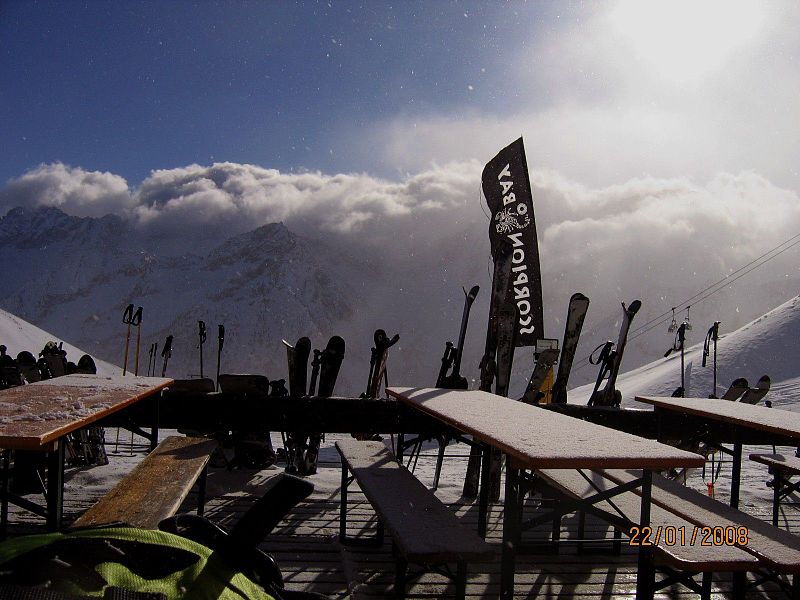 File:Tonale Riefugio Skorpion after snow fall - panoramio.jpg