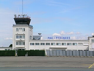 <span class="mw-page-title-main">Pau Pyrénées Airport</span> Airport in Pau, Pyrénées-Atlantiques