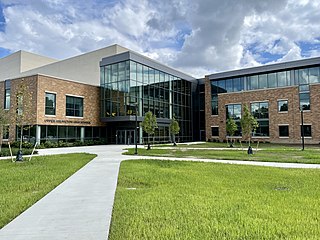 <span class="mw-page-title-main">Upper Arlington High School</span> Public, coeducational high school in Upper Arlington, Ohio, United States