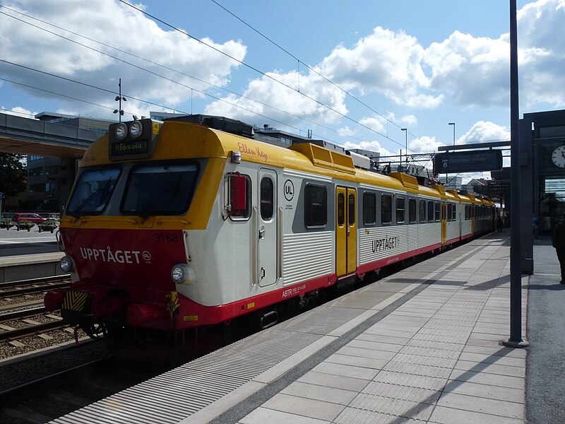 File:Uppsala station 2019 3.jpg