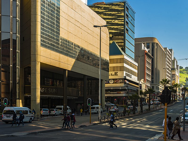 File:View south down Strand Street, Cape Town, from St Georges Mall intersection.jpg