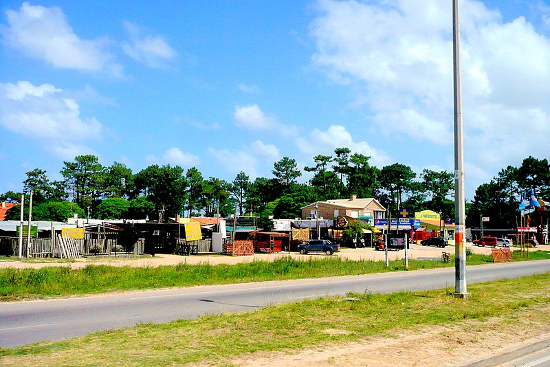 File:Vista del lado Sur de La Ciudad de la Costa desde Avenida Giannattasio - panoramio (23).jpg