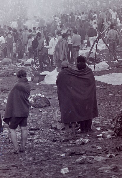 File:Woodstock August 15, 1969.jpg