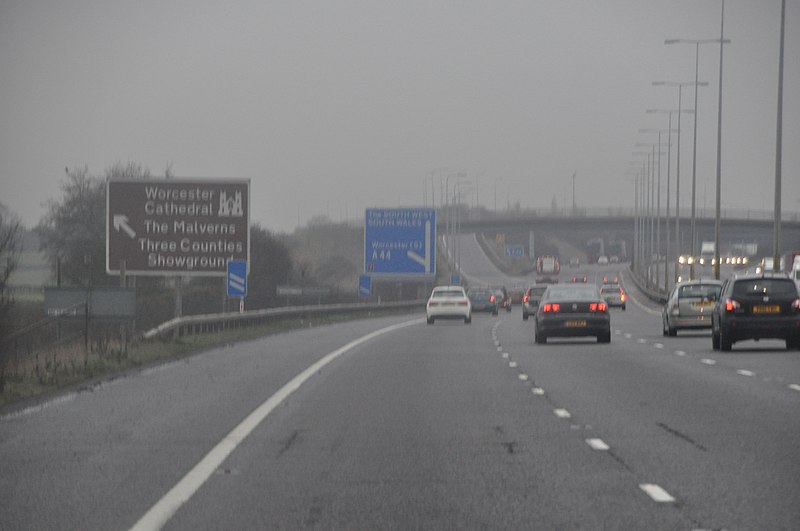 File:Wychavon , The M5 Motorway Southbound - geograph.org.uk - 2795397.jpg