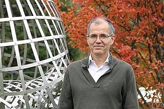 <span class="mw-page-title-main">Yves Benoist</span> French mathematician