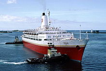 Premier Cruise Lines first ship Royale "Royale" - Nassau, 1985.jpg