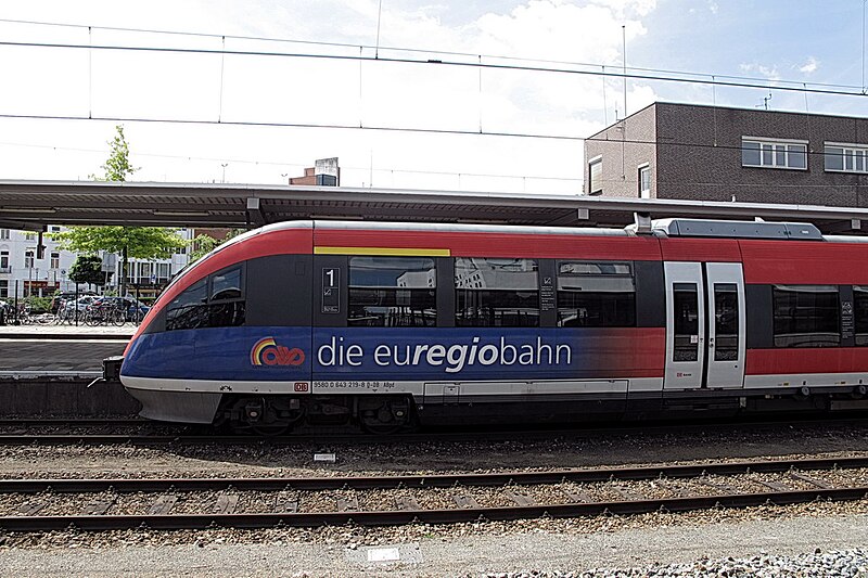 File:'Bombardier Talent' station Heerlen (5764555634).jpg