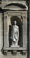 statue de saint Christophe, dans une niche de la façade.