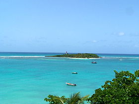 Het eilandje Gosier gezien vanaf het strand van Gosier.