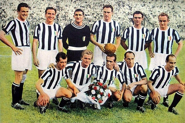 File:1952–53 Juventus Football Club.jpg - Wikimedia Commons