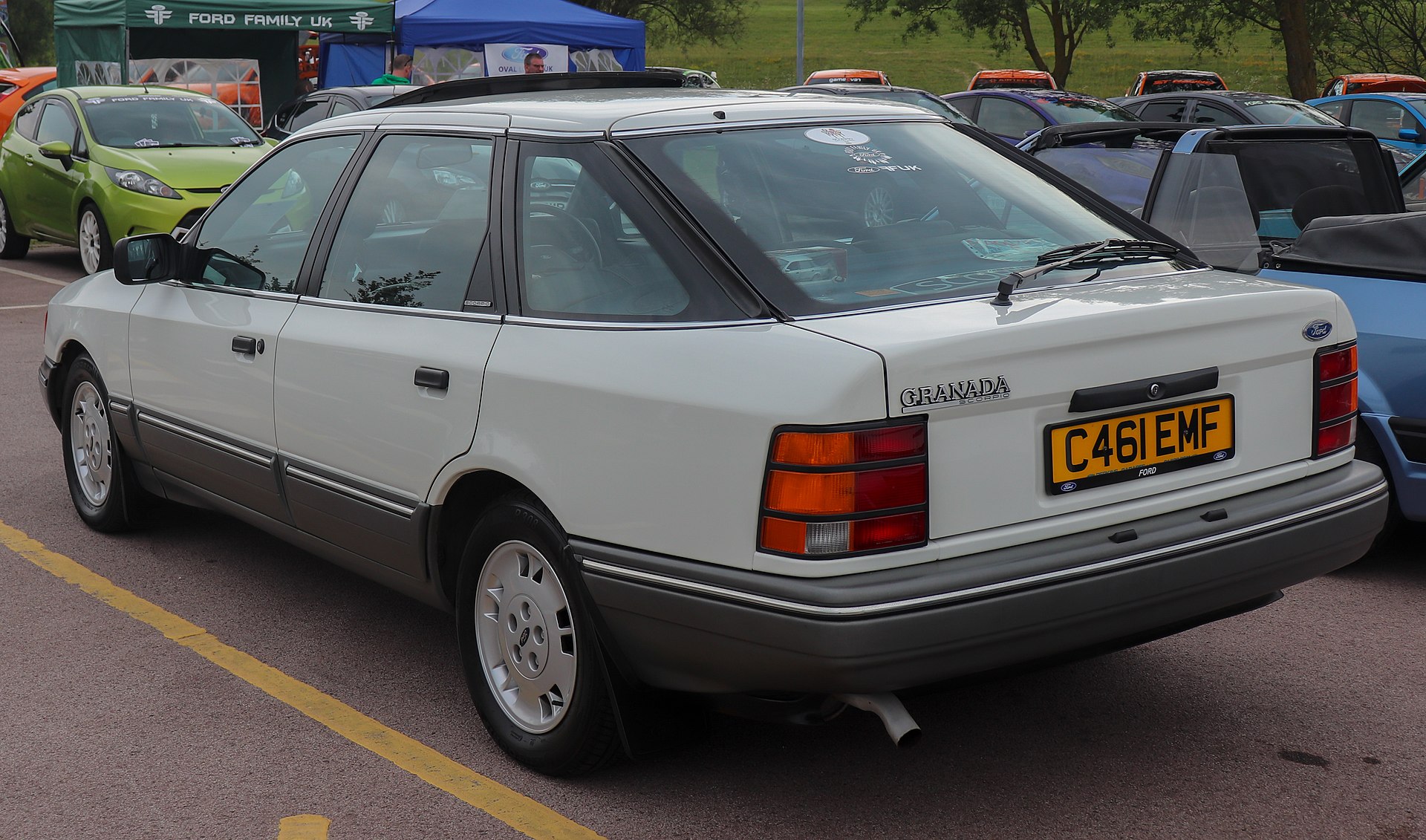 [Imagen: 1920px-1985_Ford_Granada_Scorpio_I_Autom...8_Rear.jpg]