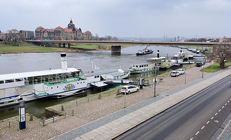 File:20230306.Blick von der Brühlschen Terrasse zur Carolabrücke.-018.jpg