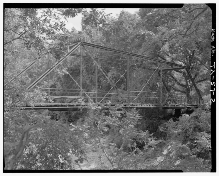 File:3-4 VIEW FROM NW. - Stephenville Crossing Bridge, Spanning Leon River at County Route No. 176 (Moved to Private Road south of State Route 71, Briarcliff vicinity, Travis county) HAER TX,97-HAMIL.V,1-2.tif