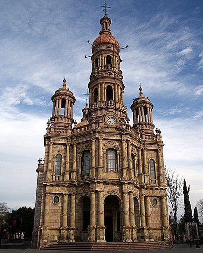 Cómo llegar a Templo De San Antonio en transporte público - Sobre el lugar