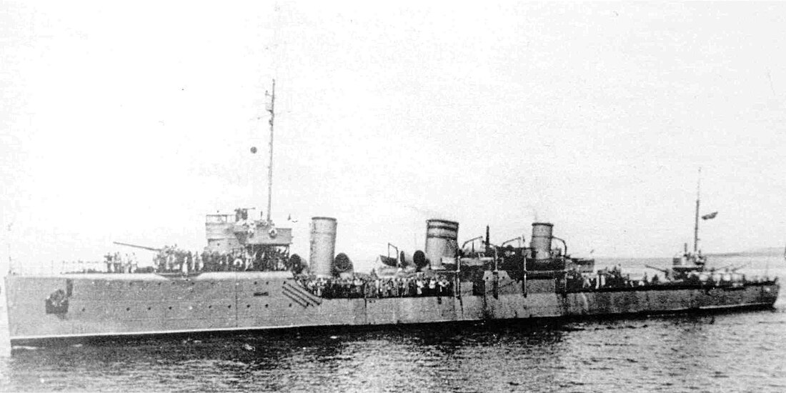 Russian destroyer Azard