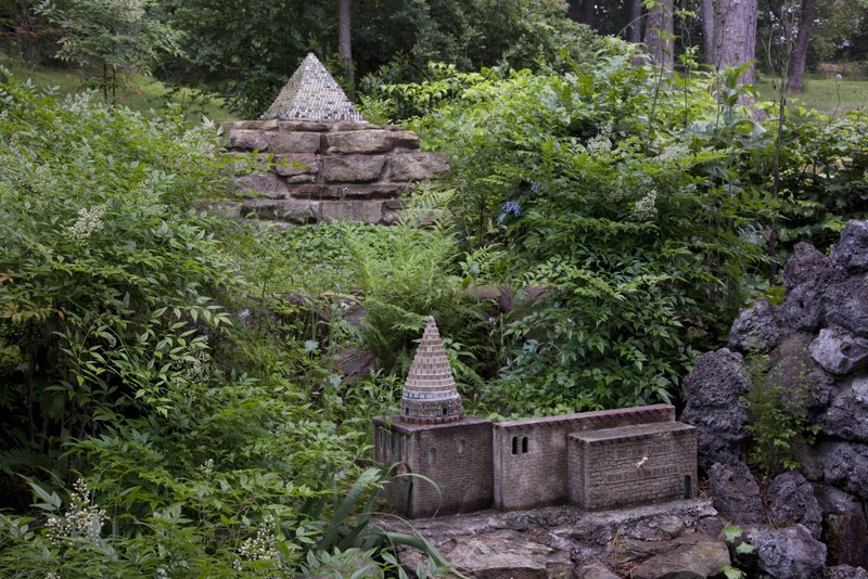 File:Ave Maria Grotto, Cullman, Alabama LCCN2010640680.tif