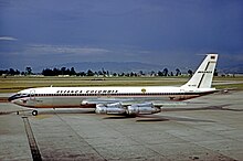 Un Boeing 707-300.