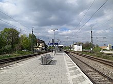 Mittelbahnsteig vor dem barrierefreien Ausbau (2014)