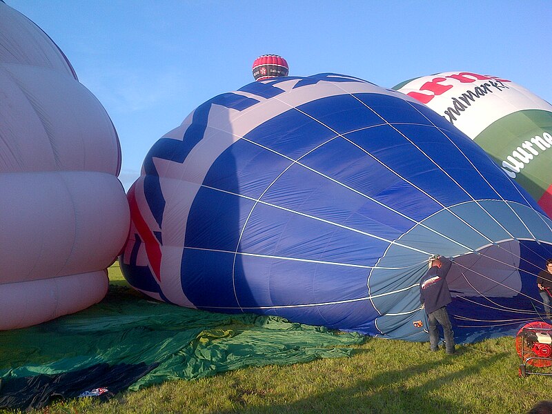 File:Ballon Fiësta Meerstad 2012 07.jpg