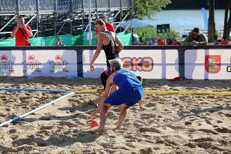 File:Beach handball Euro 2019 Preliminary Round Men FRA-MNE 220.jpg
