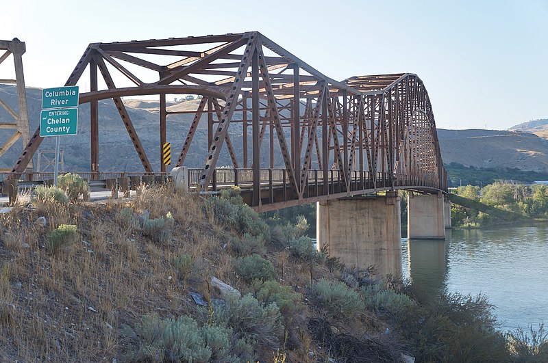 File:Beebe Bridge from east bank.jpg