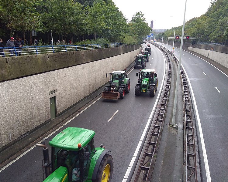 File:Boerenprotest Den Haag 2019 1.jpg