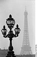 Bundesarchiv B 145 Bild-F026341-0031, Paris, Eiffelturm, Kandelaber.jpg